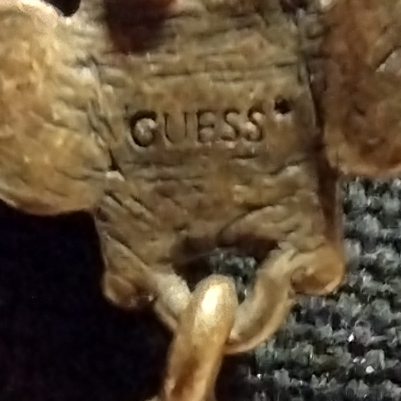 Real freshwater pearl GUESS necklace - Picture 10 of 16